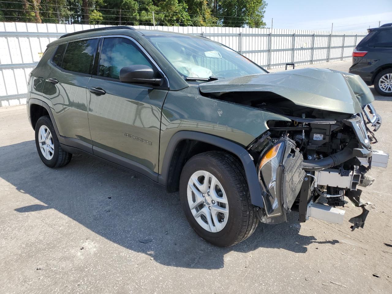 Photo 3 VIN: 3C4NJDAB6MT541010 - JEEP COMPASS 