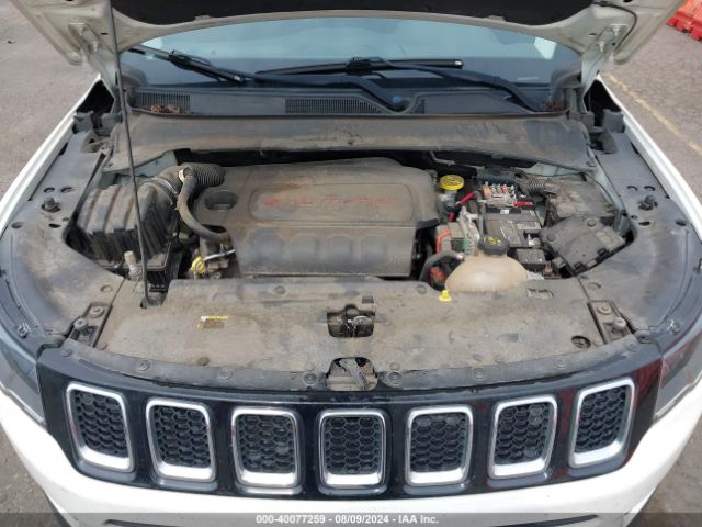 Photo 9 VIN: 3C4NJDAB7JT126922 - JEEP COMPASS 