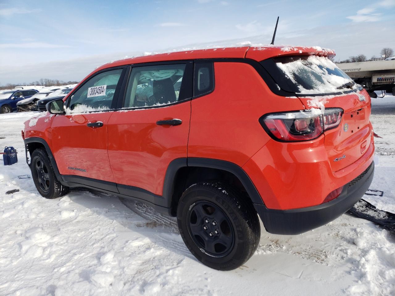 Photo 1 VIN: 3C4NJDAB7JT175876 - JEEP COMPASS 