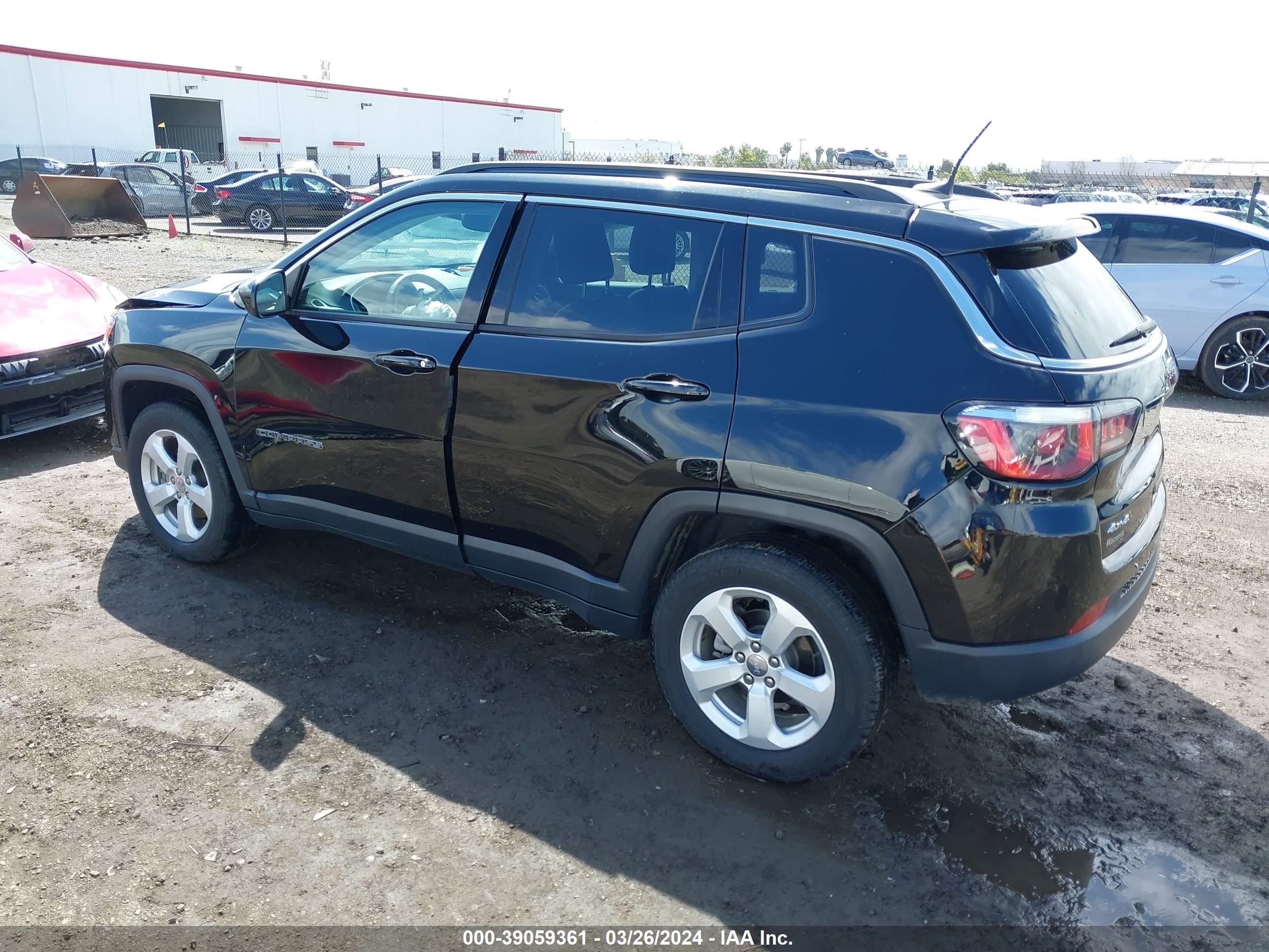 Photo 2 VIN: 3C4NJDBB0JT283951 - JEEP COMPASS 