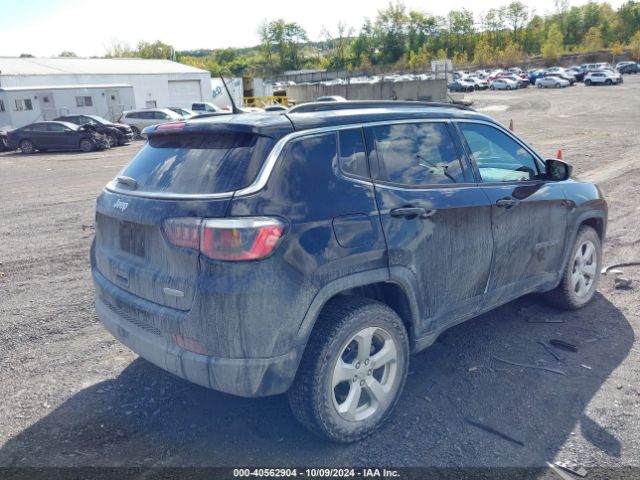 Photo 3 VIN: 3C4NJDBB0JT393060 - JEEP COMPASS 