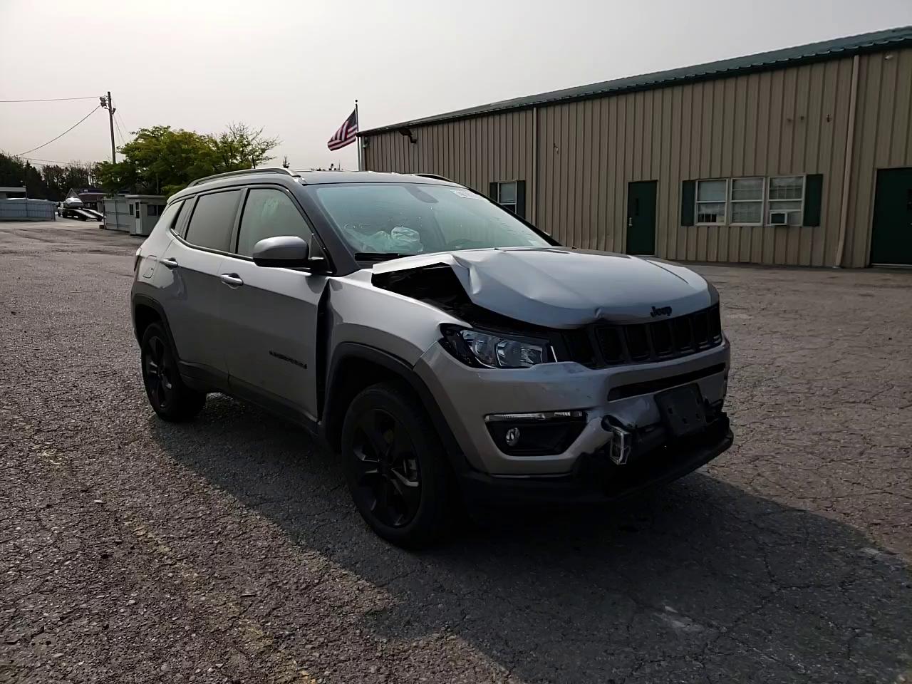 Photo 10 VIN: 3C4NJDBB0JT394791 - JEEP COMPASS 