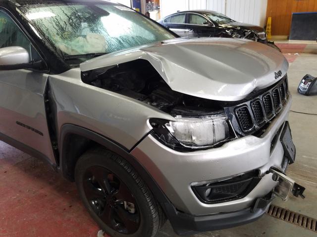 Photo 8 VIN: 3C4NJDBB0JT394791 - JEEP COMPASS 