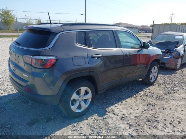 Photo 3 VIN: 3C4NJDBB0JT435694 - JEEP COMPASS 