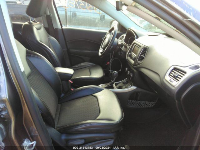 Photo 4 VIN: 3C4NJDBB0JT484040 - JEEP COMPASS 