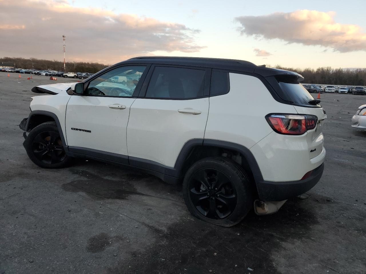 Photo 1 VIN: 3C4NJDBB0KT598993 - JEEP COMPASS 