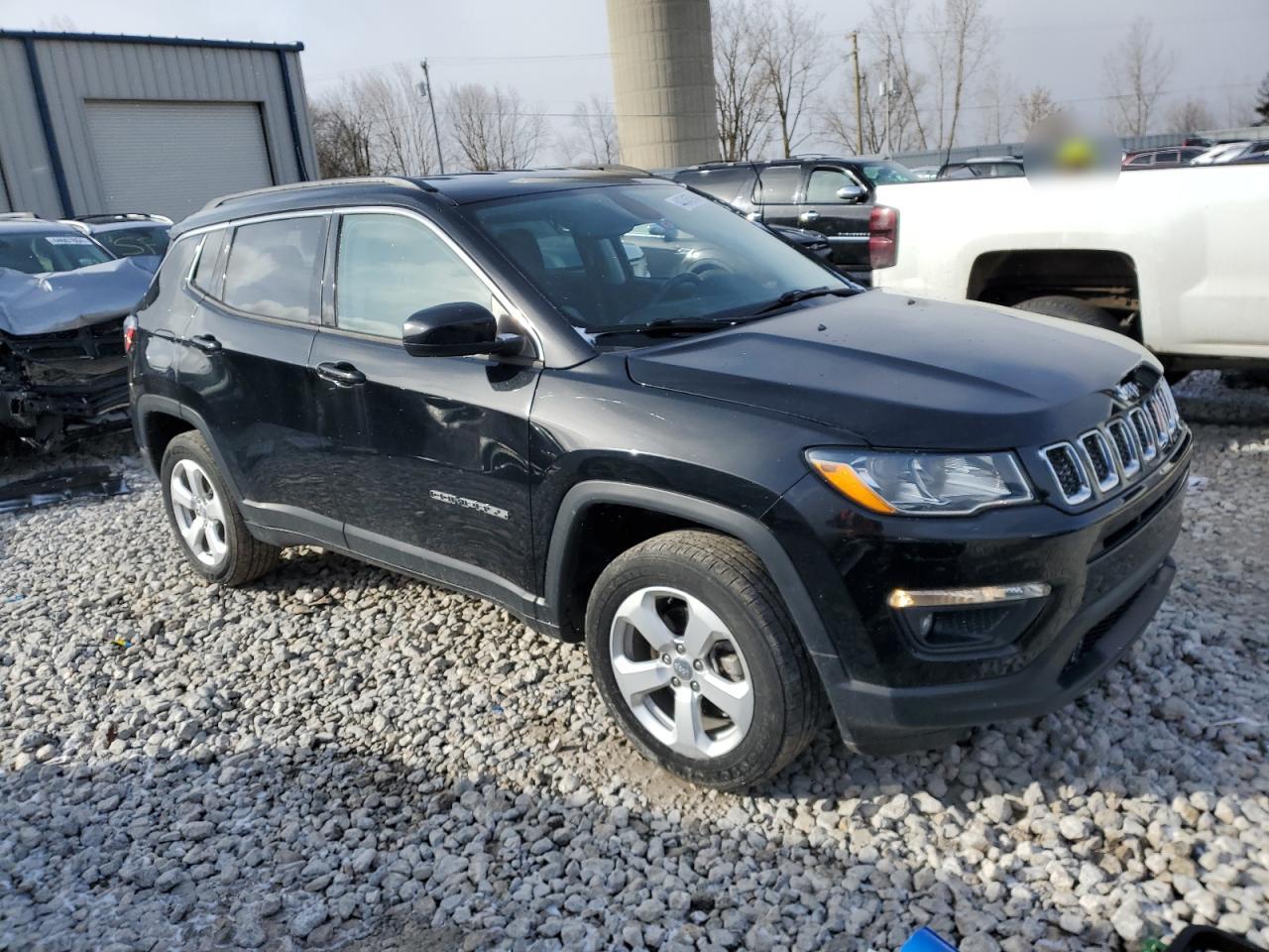 Photo 3 VIN: 3C4NJDBB0LT117500 - JEEP COMPASS 