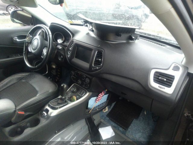 Photo 4 VIN: 3C4NJDBB0LT230539 - JEEP COMPASS 