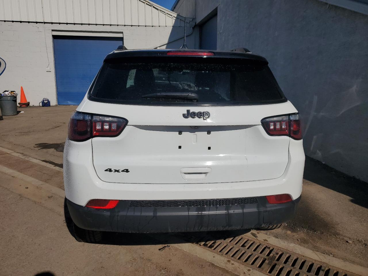 Photo 5 VIN: 3C4NJDBB0NT234254 - JEEP COMPASS 