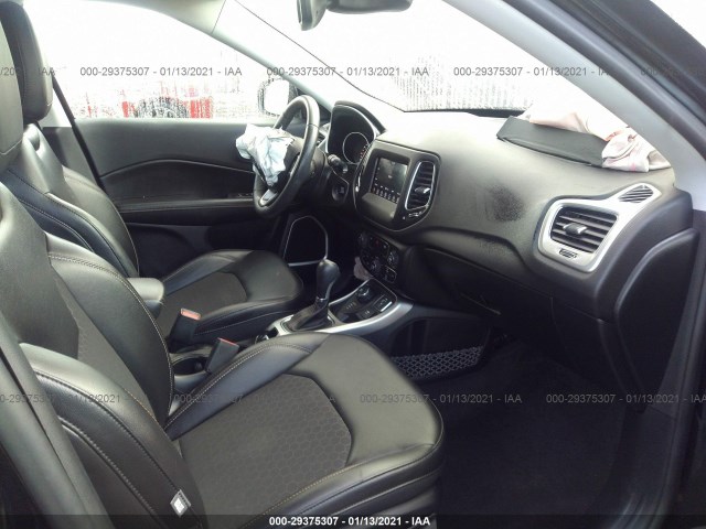 Photo 4 VIN: 3C4NJDBB1JT114814 - JEEP COMPASS 