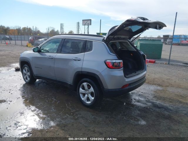 Photo 2 VIN: 3C4NJDBB1JT150633 - JEEP COMPASS 