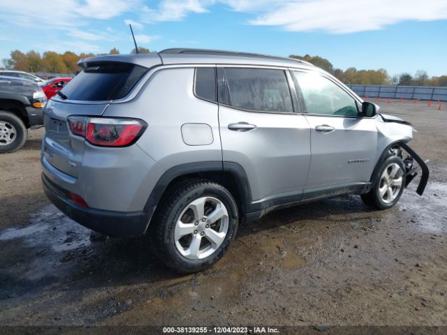 Photo 3 VIN: 3C4NJDBB1JT150633 - JEEP COMPASS 