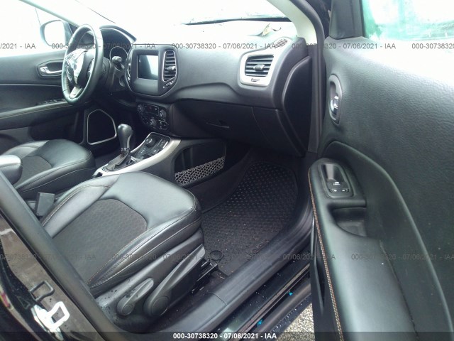 Photo 4 VIN: 3C4NJDBB1JT200107 - JEEP COMPASS 