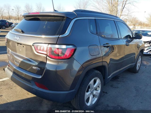 Photo 3 VIN: 3C4NJDBB1JT222589 - JEEP COMPASS 