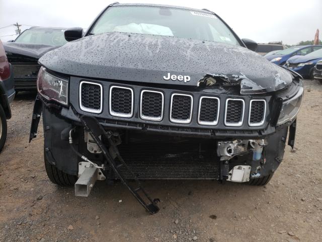 Photo 8 VIN: 3C4NJDBB1JT253020 - JEEP COMPASS 