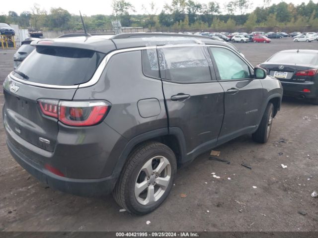 Photo 3 VIN: 3C4NJDBB1JT399367 - JEEP COMPASS 