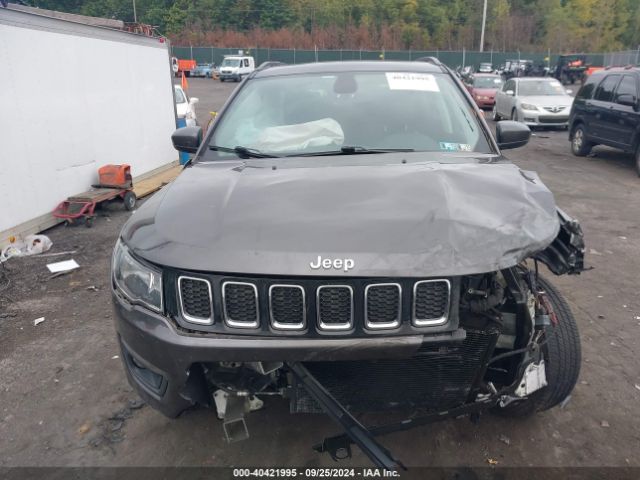 Photo 5 VIN: 3C4NJDBB1JT399367 - JEEP COMPASS 