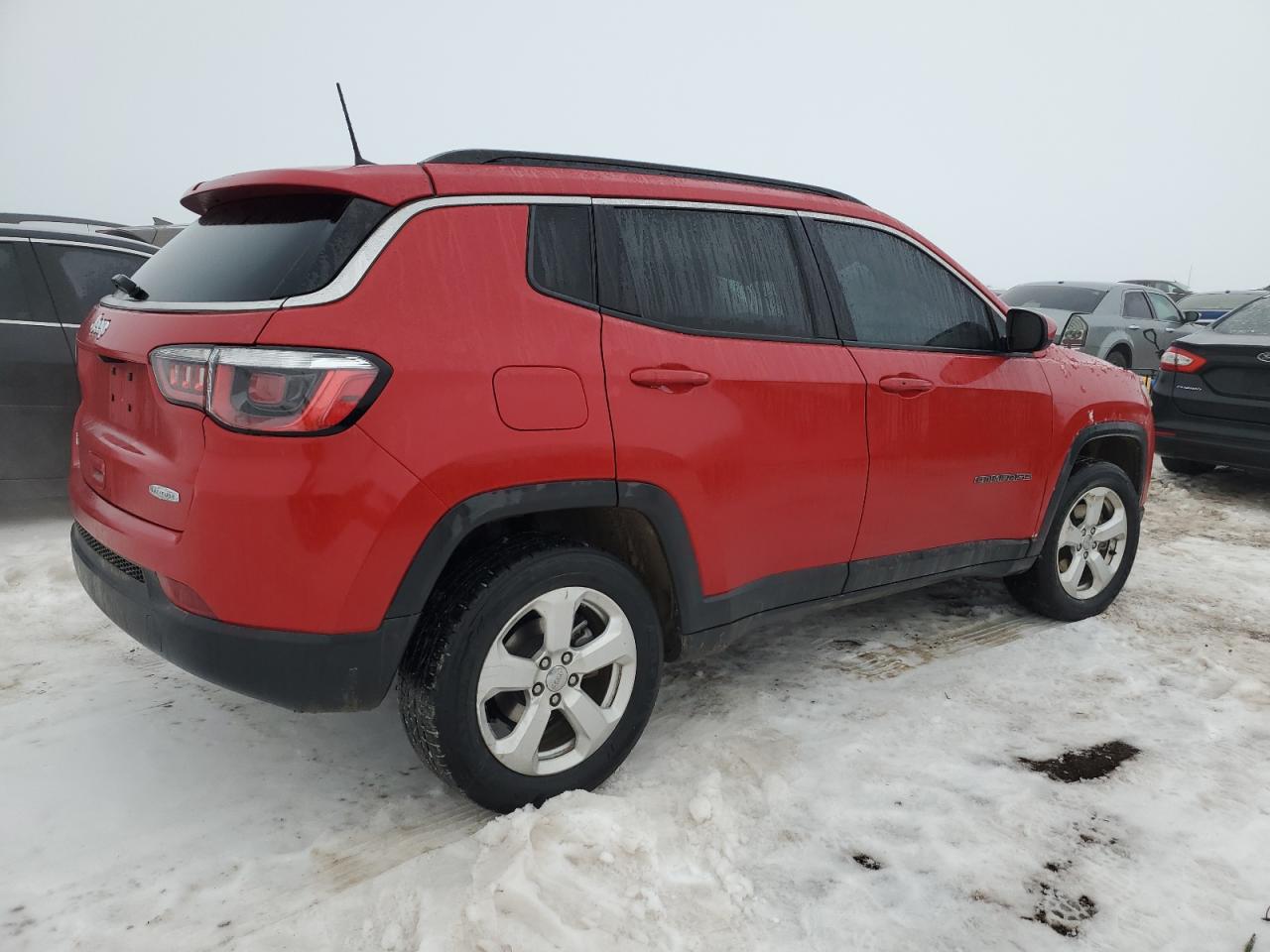 Photo 2 VIN: 3C4NJDBB1JT415390 - JEEP COMPASS 