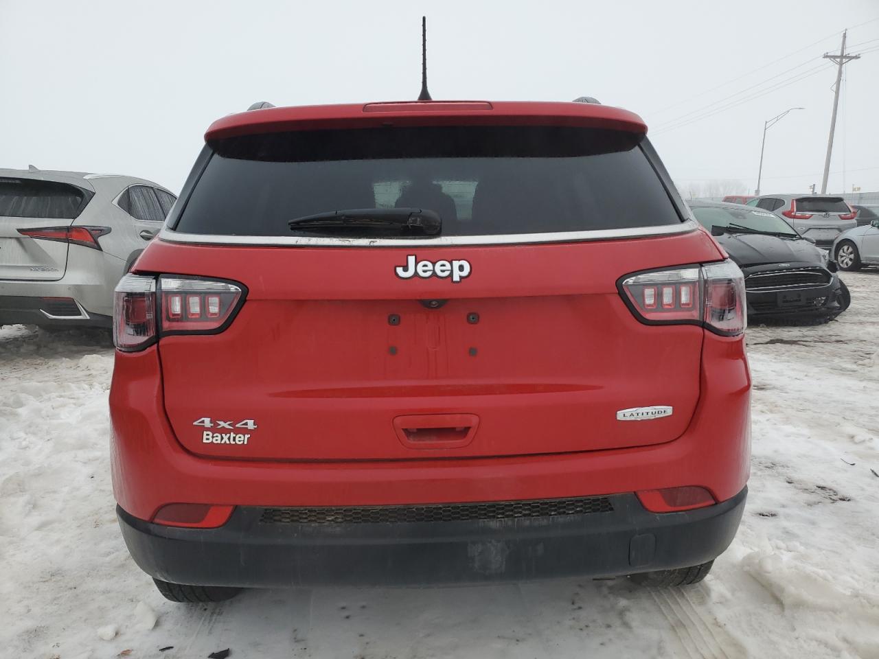 Photo 5 VIN: 3C4NJDBB1JT415390 - JEEP COMPASS 