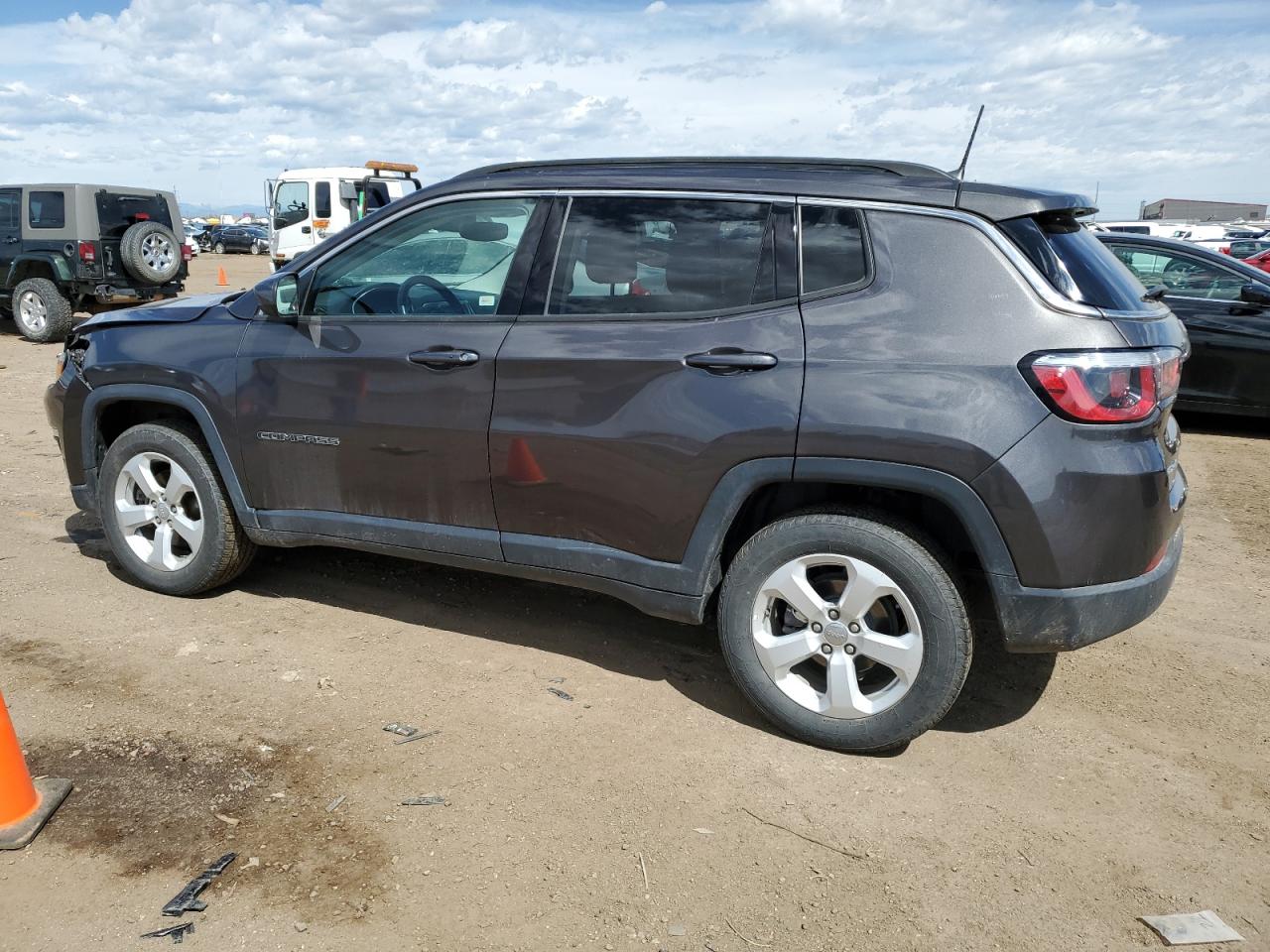 Photo 1 VIN: 3C4NJDBB1JT481101 - JEEP COMPASS 