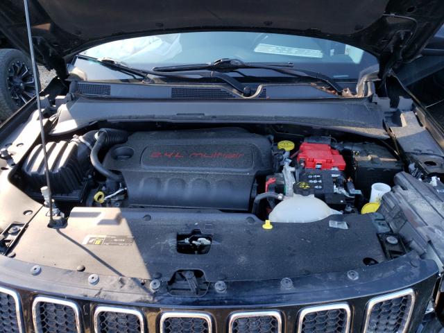 Photo 6 VIN: 3C4NJDBB1KT595794 - JEEP COMPASS 