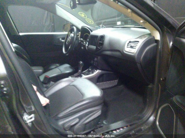 Photo 4 VIN: 3C4NJDBB1KT597352 - JEEP COMPASS 