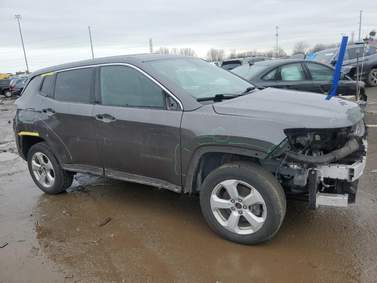 Photo 3 VIN: 3C4NJDBB1KT647649 - JEEP COMPASS 