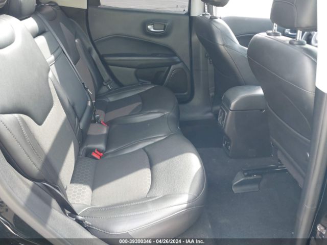 Photo 7 VIN: 3C4NJDBB1KT662023 - JEEP COMPASS 