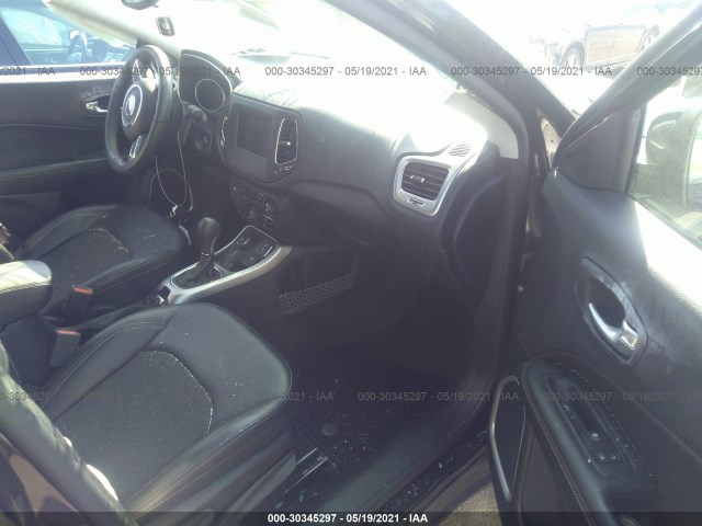 Photo 4 VIN: 3C4NJDBB1KT713892 - JEEP COMPASS 