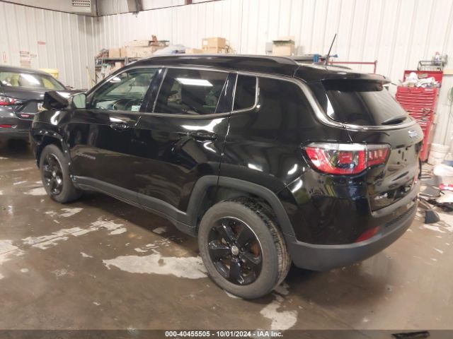 Photo 2 VIN: 3C4NJDBB1KT767600 - JEEP COMPASS 