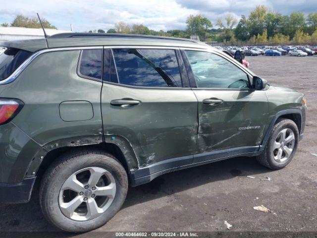 Photo 5 VIN: 3C4NJDBB2JT113963 - JEEP COMPASS 