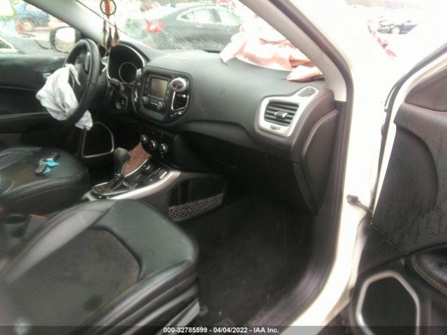 Photo 4 VIN: 3C4NJDBB2JT145697 - JEEP COMPASS 