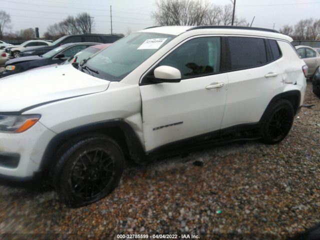 Photo 5 VIN: 3C4NJDBB2JT145697 - JEEP COMPASS 