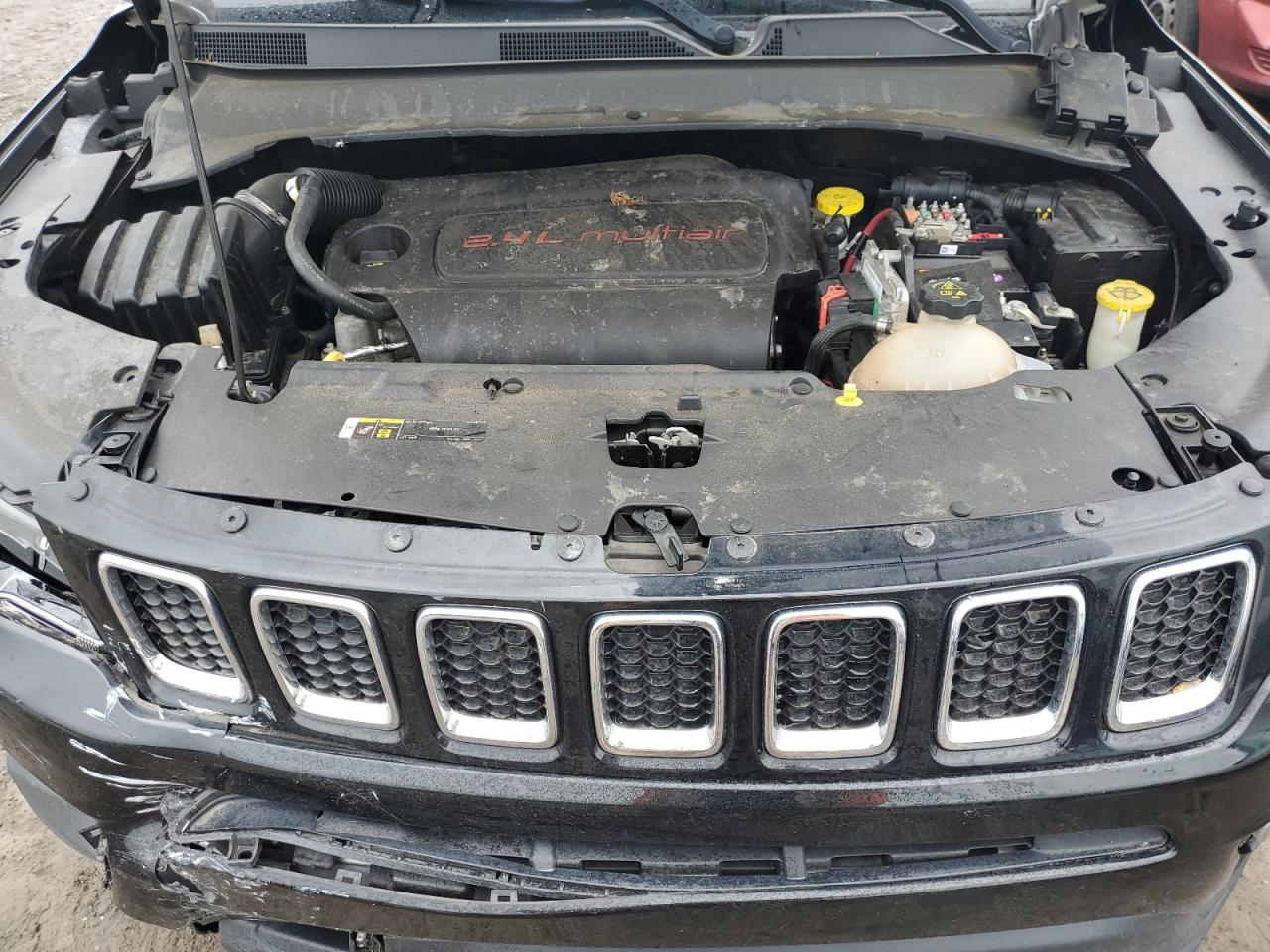 Photo 11 VIN: 3C4NJDBB2JT175590 - JEEP COMPASS 