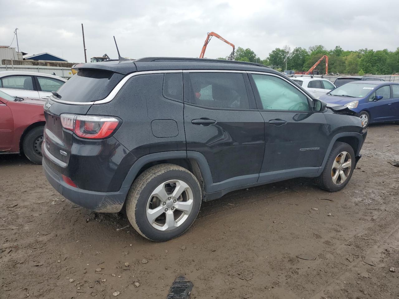 Photo 2 VIN: 3C4NJDBB2JT175590 - JEEP COMPASS 