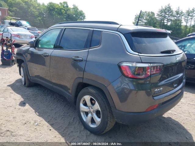 Photo 2 VIN: 3C4NJDBB2JT284616 - JEEP COMPASS 