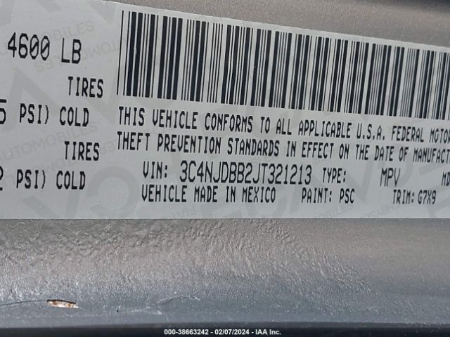 Photo 8 VIN: 3C4NJDBB2JT321213 - JEEP COMPASS 