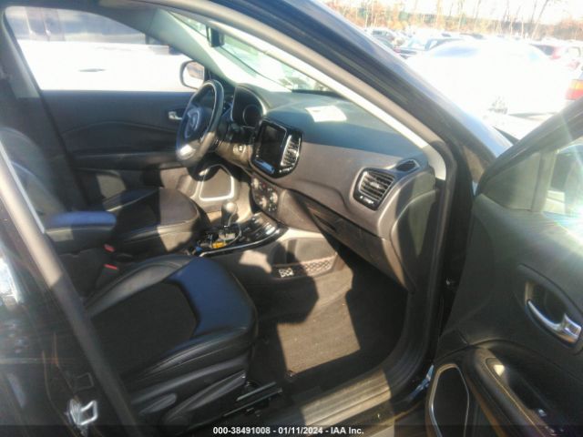 Photo 4 VIN: 3C4NJDBB2KT648308 - JEEP COMPASS 