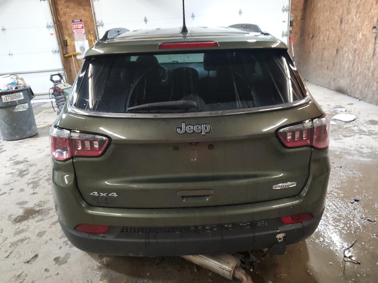 Photo 5 VIN: 3C4NJDBB2KT817985 - JEEP COMPASS 