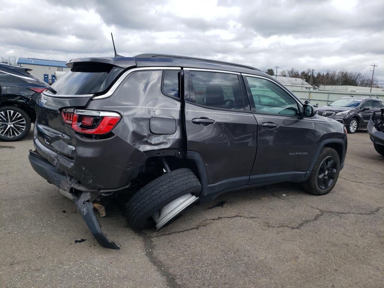 Photo 2 VIN: 3C4NJDBB2KT828145 - JEEP COMPASS 