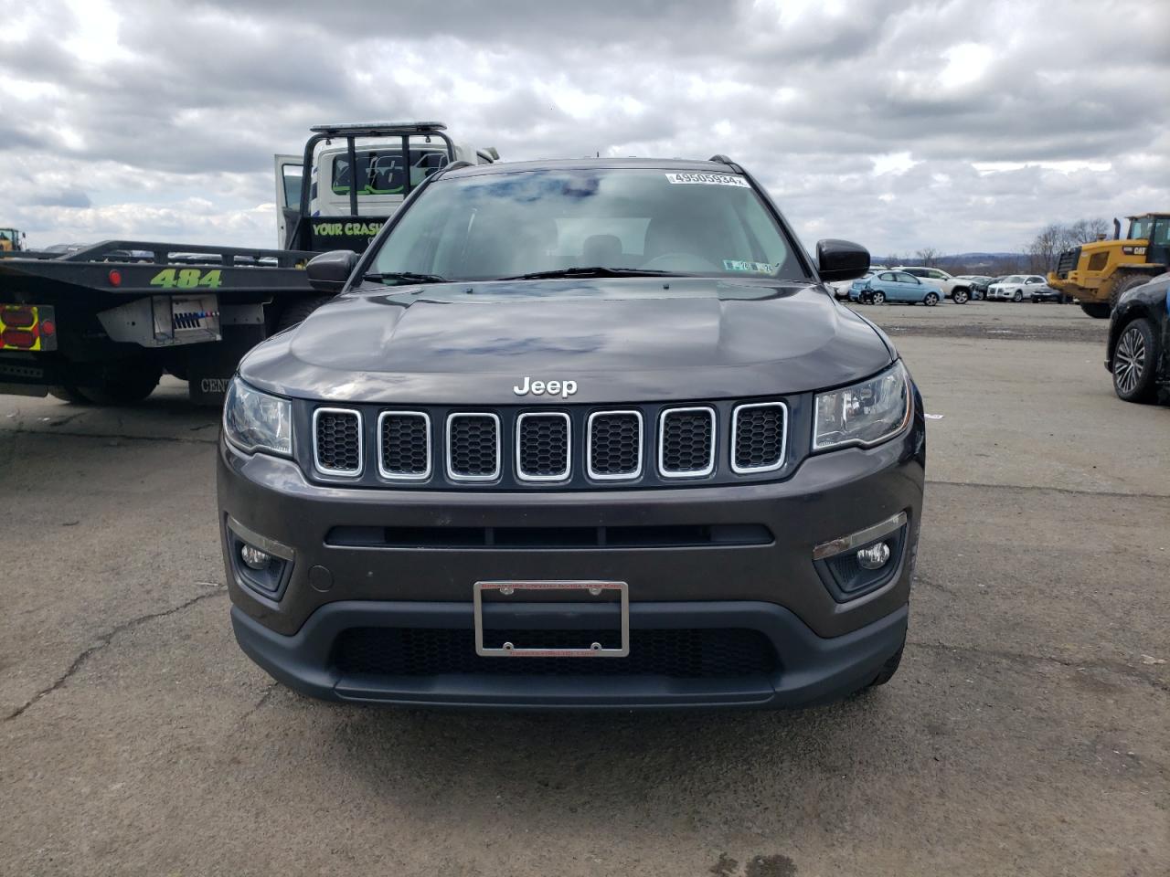 Photo 4 VIN: 3C4NJDBB2KT828145 - JEEP COMPASS 