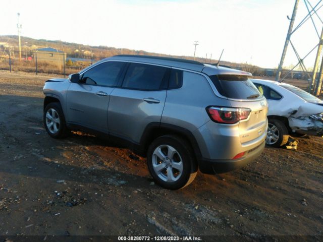 Photo 2 VIN: 3C4NJDBB2KT850551 - JEEP COMPASS 