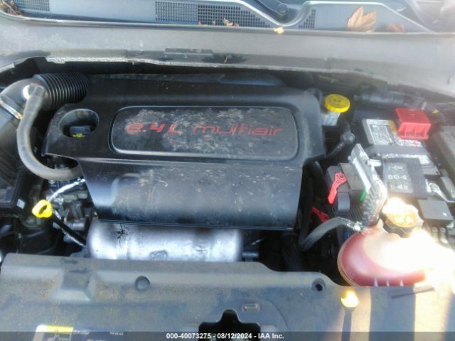 Photo 9 VIN: 3C4NJDBB2NT113628 - JEEP COMPASS 