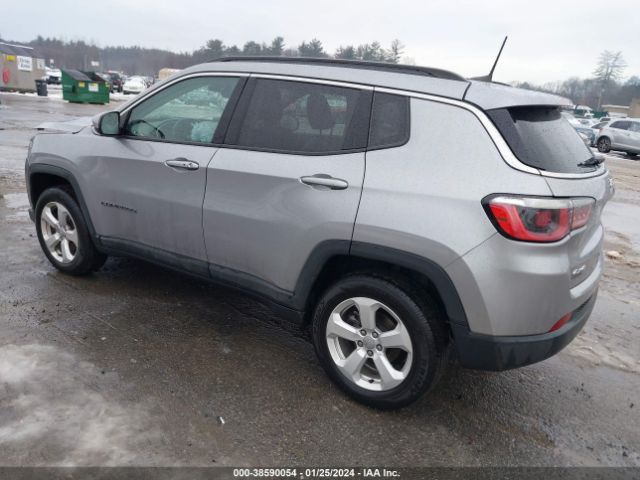 Photo 2 VIN: 3C4NJDBB3JT116029 - JEEP COMPASS 