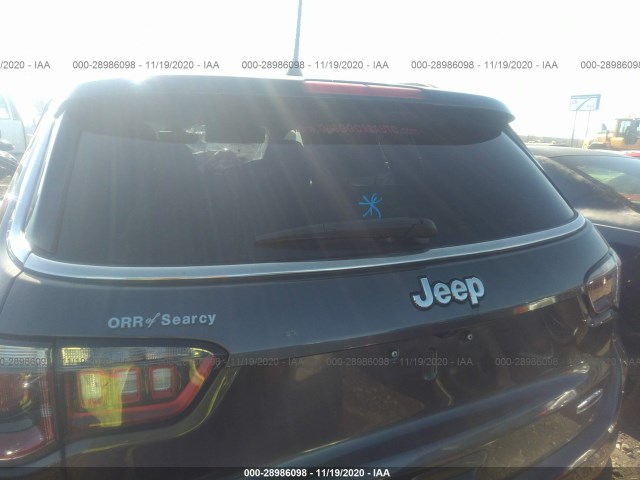 Photo 7 VIN: 3C4NJDBB3JT143487 - JEEP COMPASS 