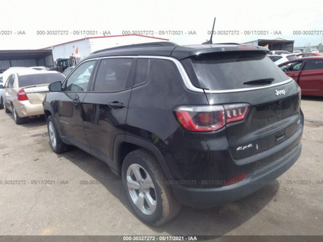 Photo 2 VIN: 3C4NJDBB3JT255951 - JEEP COMPASS 