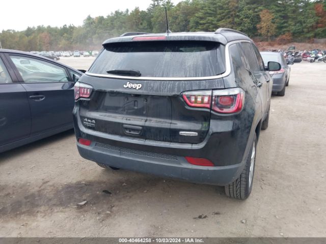 Photo 3 VIN: 3C4NJDBB3JT307093 - JEEP COMPASS 