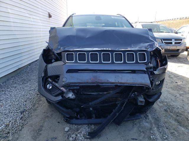 Photo 8 VIN: 3C4NJDBB3JT355810 - JEEP COMPASS 