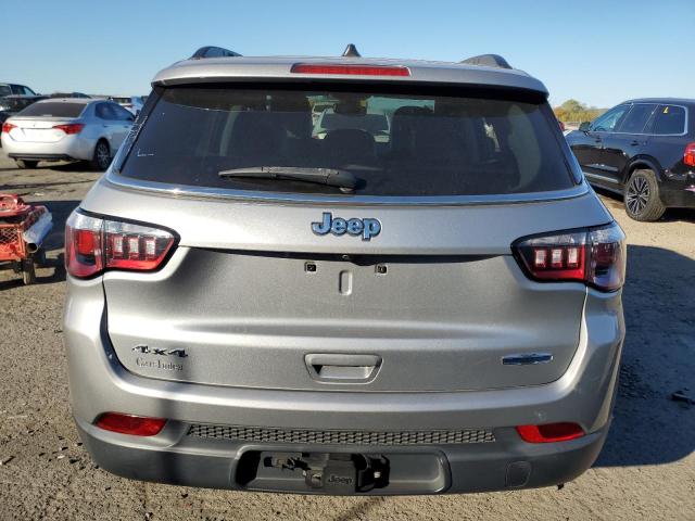 Photo 5 VIN: 3C4NJDBB3JT376107 - JEEP COMPASS LA 