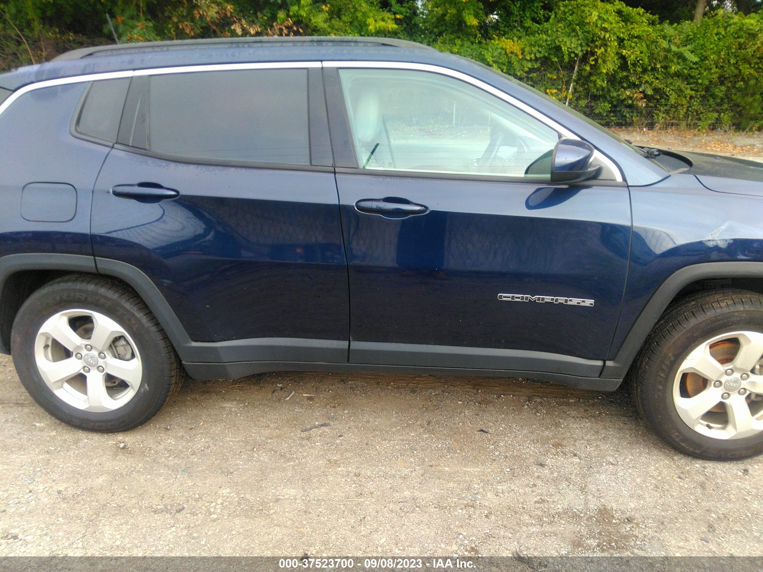 Photo 12 VIN: 3C4NJDBB3JT403564 - JEEP COMPASS 